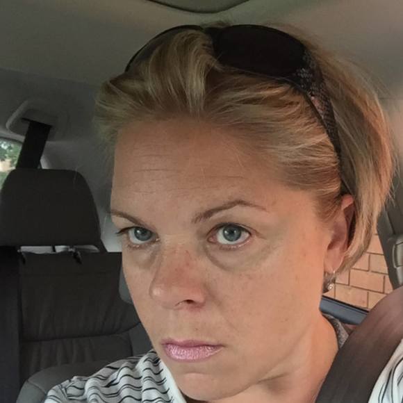 Meet your Posher, Christine - Picture 1 of 1